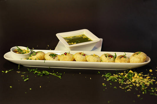 Golgappe (Pani Puri)
